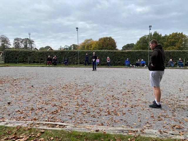 Bill Eyes Up the Coche for a Long Point